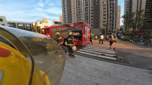 快！快！快！这场救援，所有人都喊破了嗓子